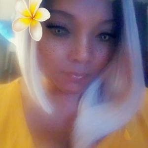 Meet your Posher, Alisa